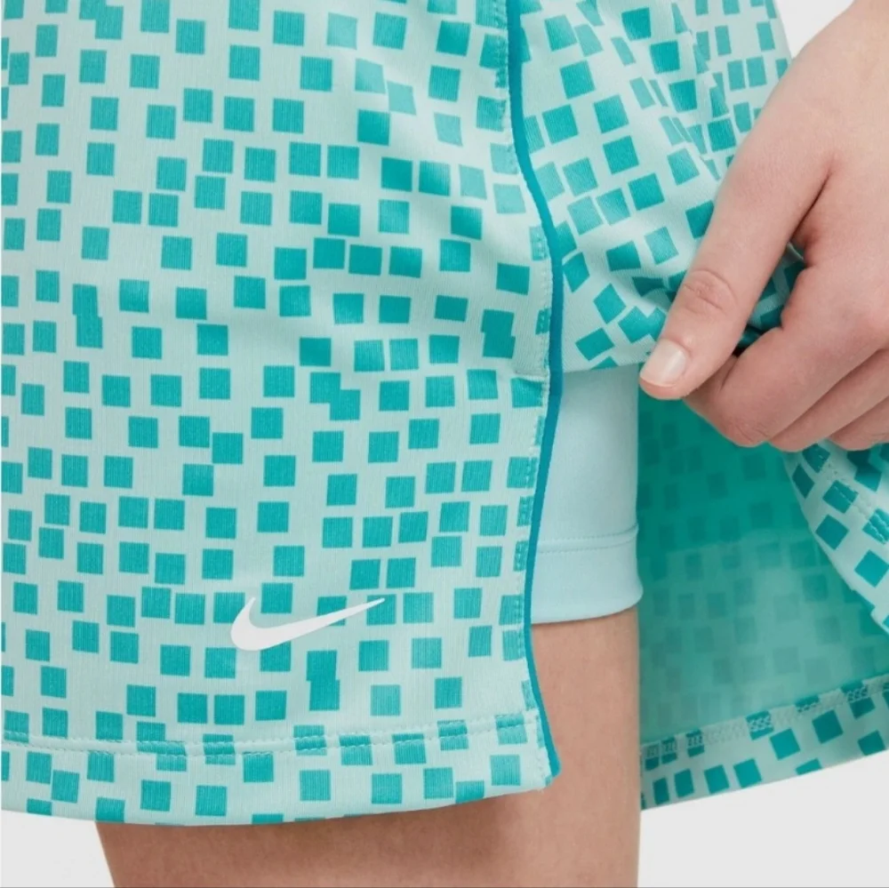 Nike Dri-Fit Women's Aqua UV Grid Print Golf Skort
